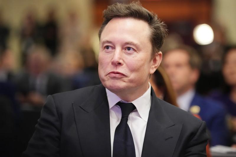 Ілон Маск став першою людиною у світі зі статками понад $700 мільярдів