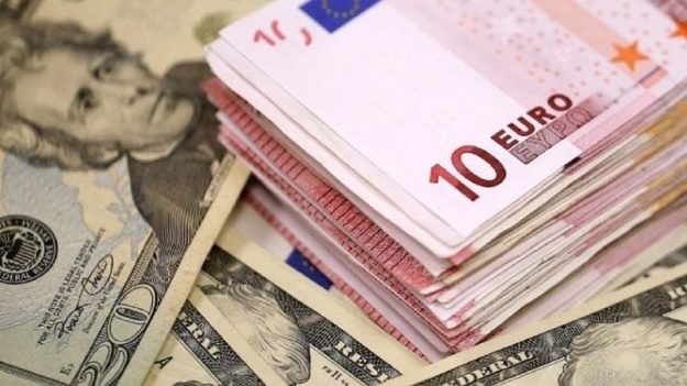 Курс валют на вівторок: долар в банках подешевшав
