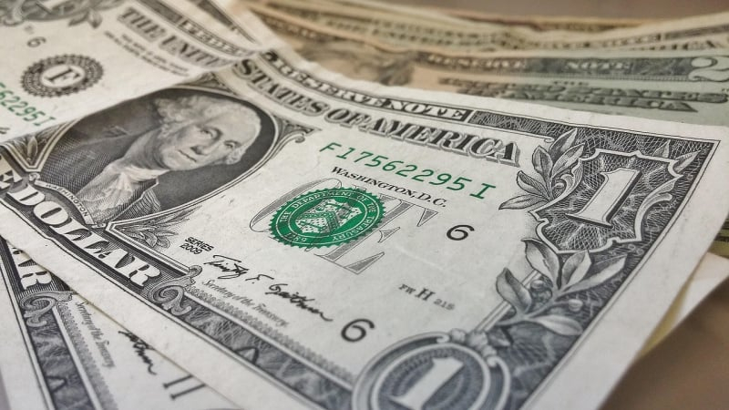 Курс валют у вівторок: долар у банках подорожчав на 10 копійок