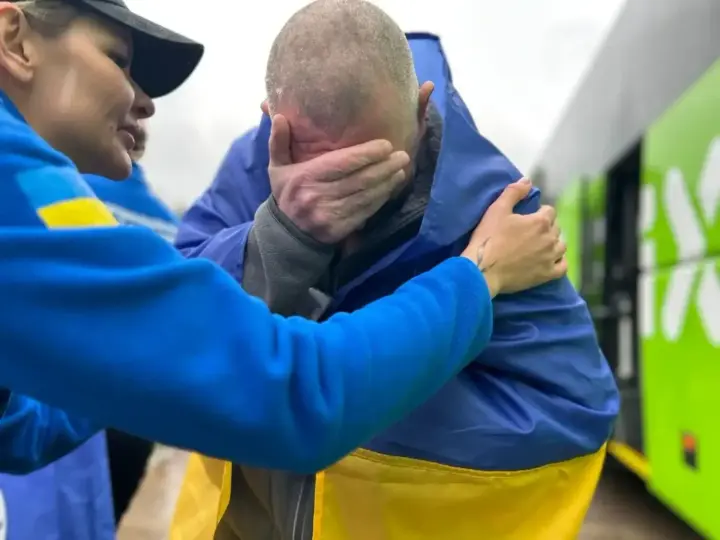 Освобожденные из российского плена украинцы получат 50 тысяч гривен выплаты: пошаговый алгоритм