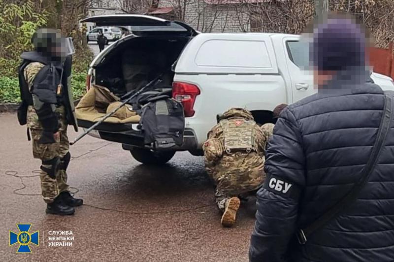 Планировала теракт в Житомире: правоохранители задержали 16-летнюю школьницу, которая искала “легкие заработки”