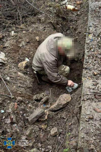 Планировала теракт в Житомире: правоохранители задержали 16-летнюю школьницу, которая искала “легкие заработки”