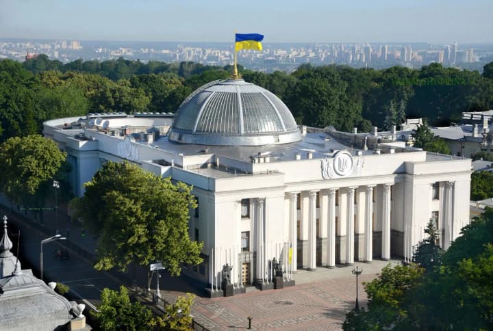 Руководство Рады обратилось к фракциям и группам ВР относительно делегирования представителей в рабочую группу по подготовке выборов