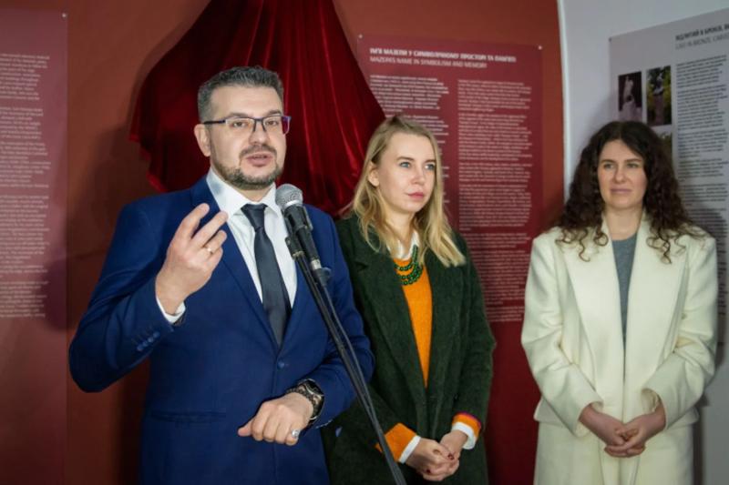 Символ борьбы Украины за Независимость: в Киево-Печерской лавре открыли бюст гетмана Ивана Мазепы