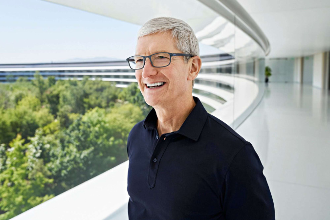 Тім Кук ставить на Nike: CEO Apple придбав акції спортивного гіганта на $3 млн після їхнього обвалу