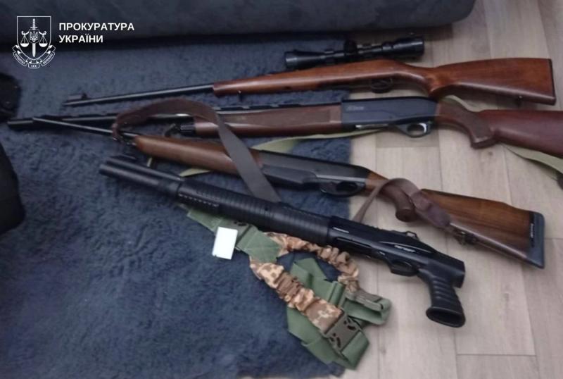 Требовали 200 000 долларов и совершали разбой в отношении предпринимателей: троим жителям Винницкой области объявлено подозрение