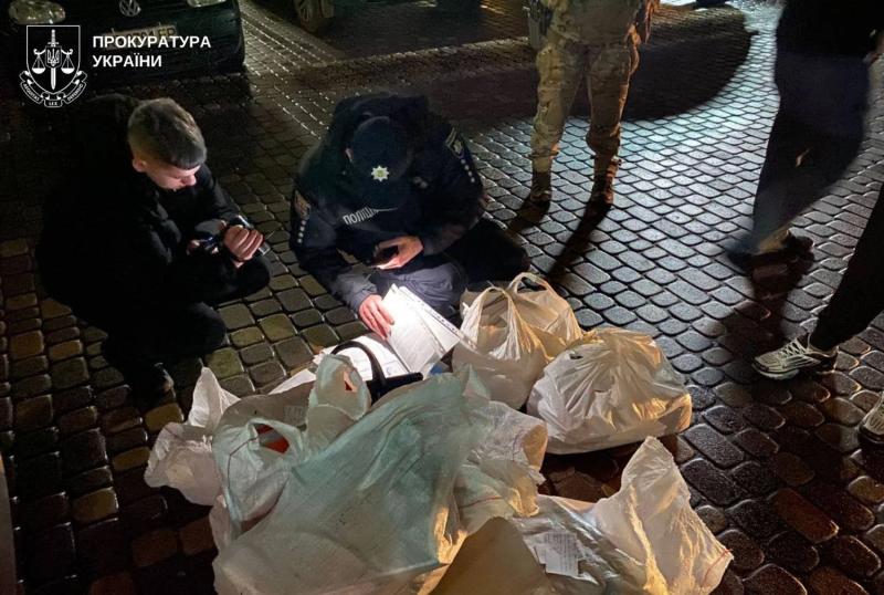 Требовали 200 000 долларов и совершали разбой в отношении предпринимателей: троим жителям Винницкой области объявлено подозрение