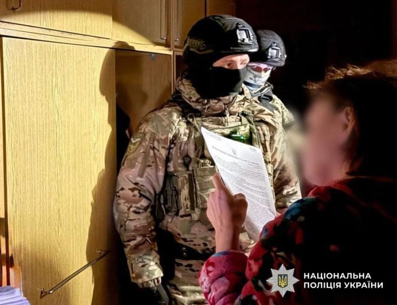 Требовали купить БАДы: стали известны новые подробности по делу преступной группы, терроризировавшей пожилых украинцев
