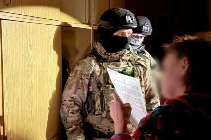 Требовали купить БАДы: стали известны новые подробности по делу преступной группы, терроризировавшей пожилых украинцев