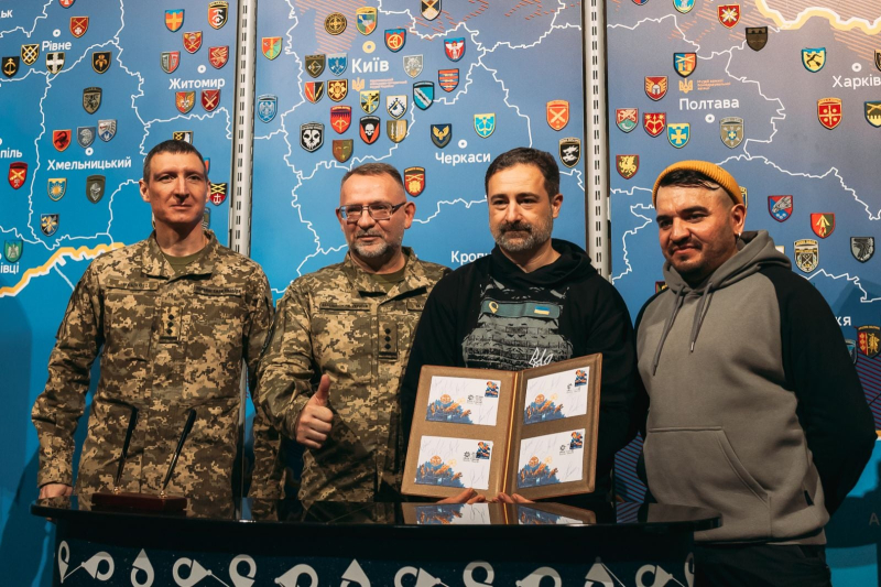 Укрпошта випустила марку до Дня ракетних військ та артилерії (фото)