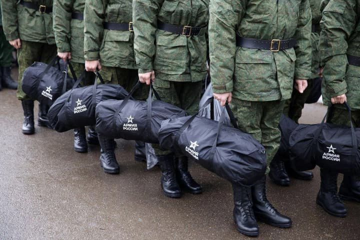 В Донецке должников заставляют идти на фронт - ЦНС