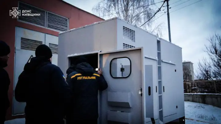 В Вышгороде установили и подключили мощные генераторы возле жилых домов - ГСЧС