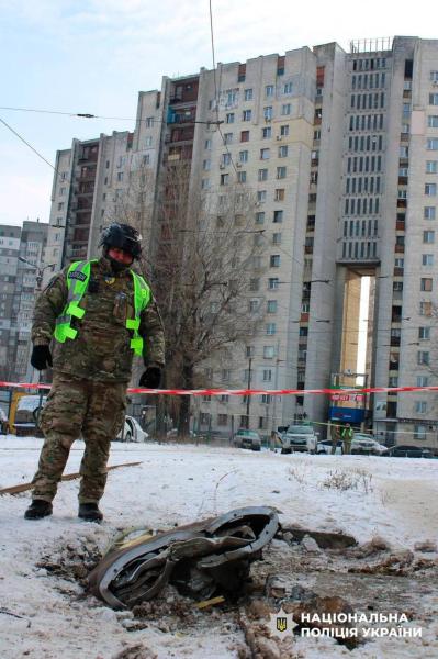 Атака рф на Киев 24 января: полиция обезвредила боевую часть ракеты "Искандер-М" весом полтонны