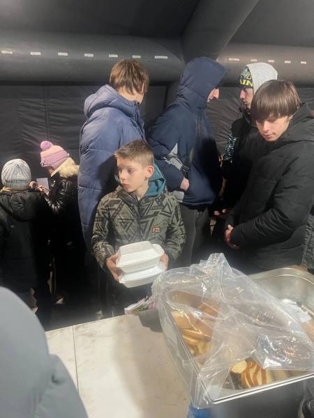 Более 70 000 горячих обедов для жителей Киевщины: мобильная кухня Foodtruck продолжает работу