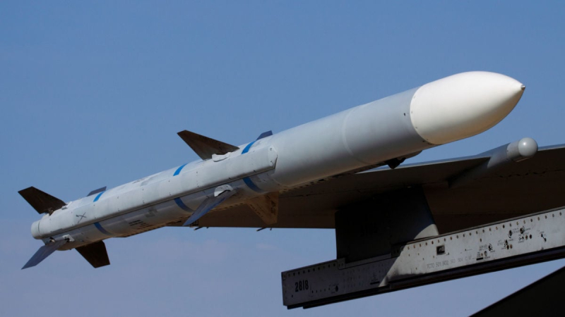 Британия передала Украине 350 авиационных ракет ASRAAM – Минобороны