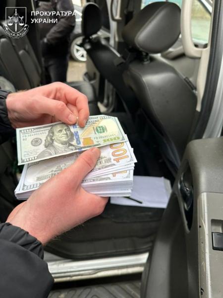 Цена вопроса - 17,8 тыс. долларов: в Одессе раскрыта схема незаконной продажи авто, ввезенных в качестве гумпомощи