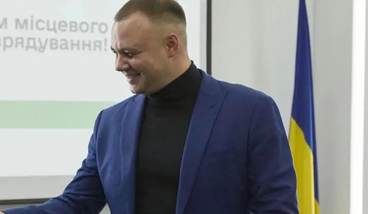 Депутат Киевсовета Кузьменко получил перелом позвоночника после падения на гололеде в столице