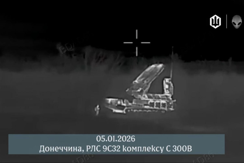 "Дорогая и мощная железяка", - "Мадяр" показал кадры поражения российской РЛС на Донбассе