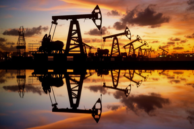 Евросоюз готовит еще более жесткие меры против российской нефти – Bloomberg