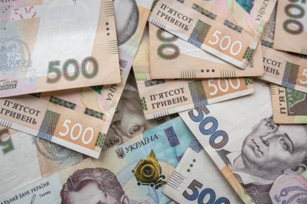 Гривня подешевшала на міжбанку у вівторок