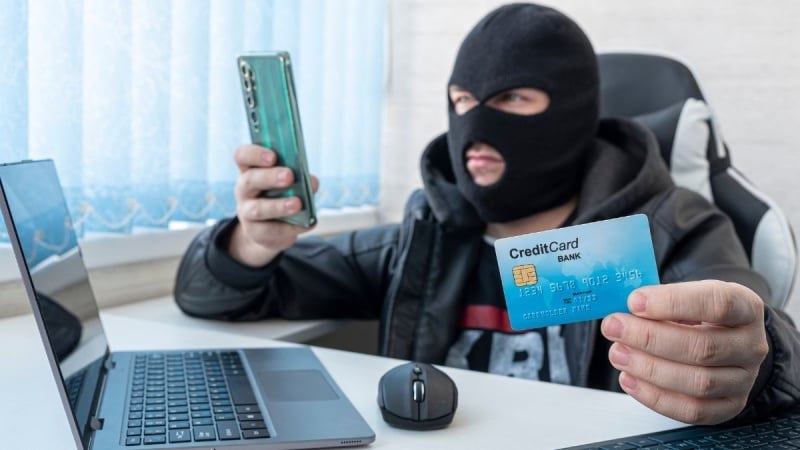 Хакери почали віддавати перевагу соціальній інженерії, замість зламів