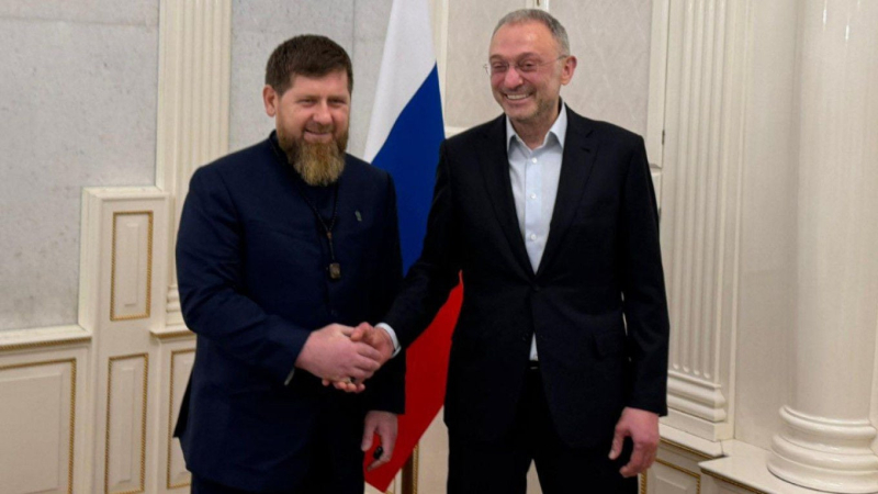 Кадыров послал сигнал о завершении своей власти, под конец помирившись с Керимовым и назвав его "братом"