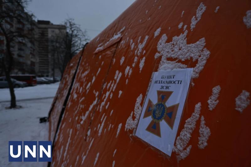 На левом берегу Киева спасатели развернули более 40 мобильных Пунктов помощи