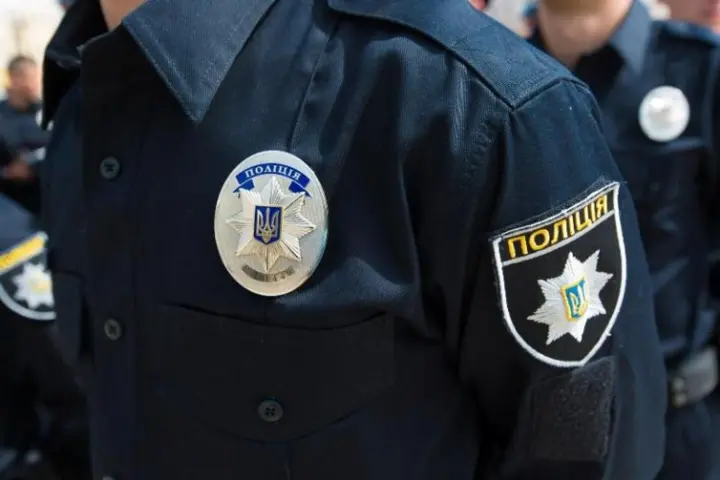 На Оболони в Киеве взорвался автомобиль: есть пострадавшие, правоохранители устанавливают обстоятельства