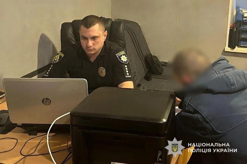 Нанес смертельный удар ножом в шею возле магазина: в Днепре задержали подозреваемого в убийстве