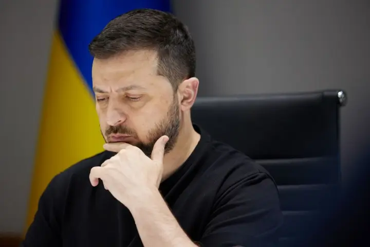 Отключение света и непогода в Украине: Зеленский сообщил о сверхсложной ситуации в ряде областей