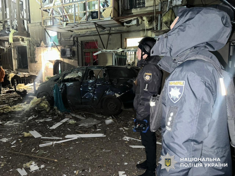 Последствия террора РФ: пожар на "Новой поште" и погибшие в Харькове, Киеве, Одессе, на Днепропетровщине