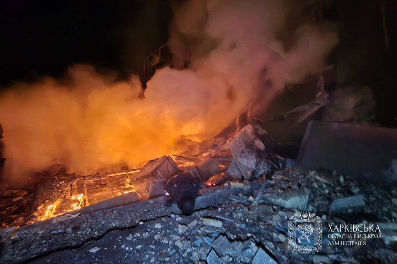 Последствия террора РФ: пожар на "Новой поште" и погибшие в Харькове, Киеве, Одессе, на Днепропетровщине