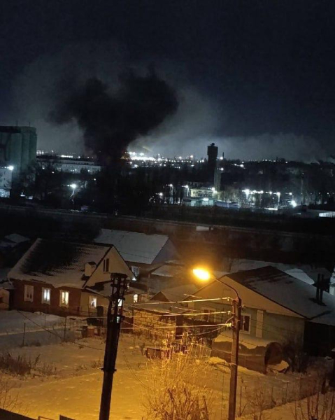 Россия под атакой дронов: в Ельце горит завод, выпускающий батареи для "Искандеров" и БПЛА
