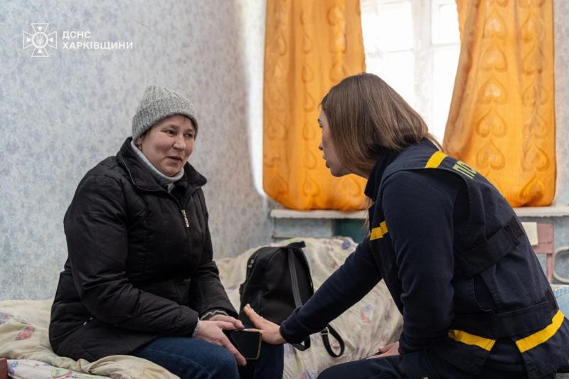 россияне повредили общежитие в Харькове: переселенцев перевезли, с ними работали психологи ГСЧС