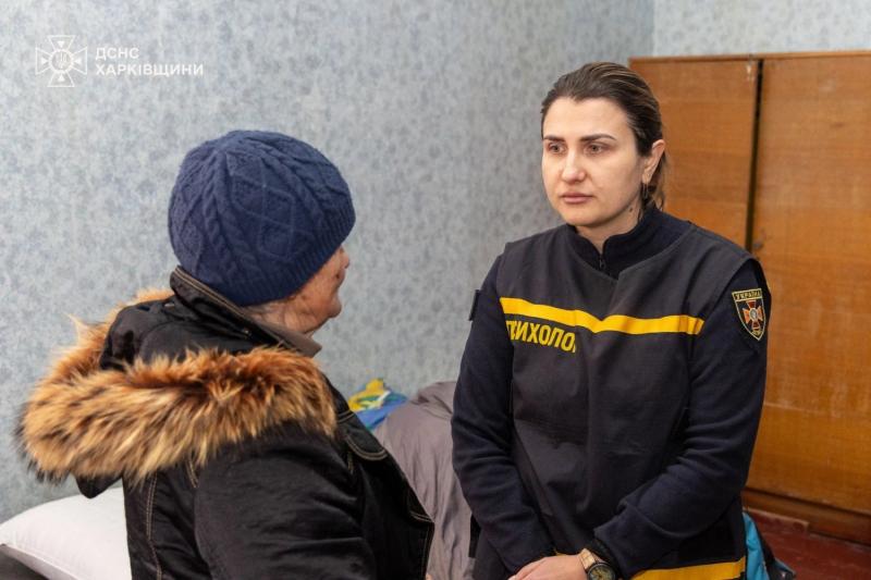 россияне повредили общежитие в Харькове: переселенцев перевезли, с ними работали психологи ГСЧС