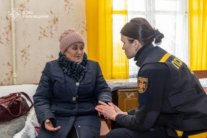 россияне повредили общежитие в Харькове: переселенцев перевезли, с ними работали психологи ГСЧС