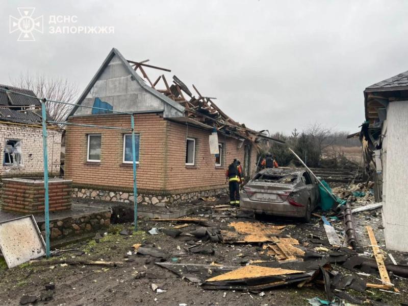 российские обстрелы Днепропетровщины и Запорожья: есть погибший и многочисленные раненые и разрушения домов