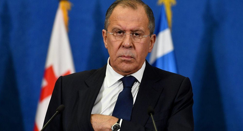 Сеть смеется над Лавровым: публичный конфуз министра попал на видео