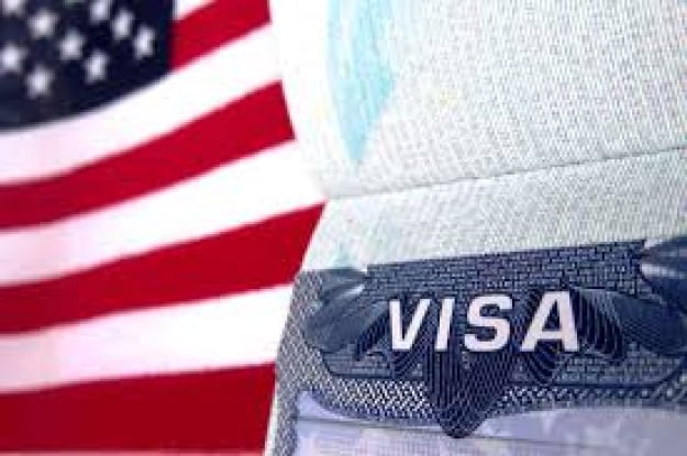 США тимчасово зупинили видачу віз громадянам 75 країн