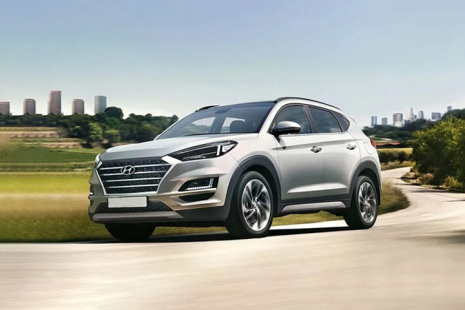 Українці купують менше нових бензинових авто, але більше вживаних