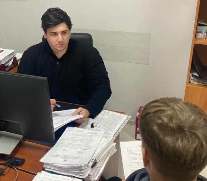В Киеве задержали двух юношей: их подозревают в мошенничестве с дронами на более чем 600 тыс. гривен