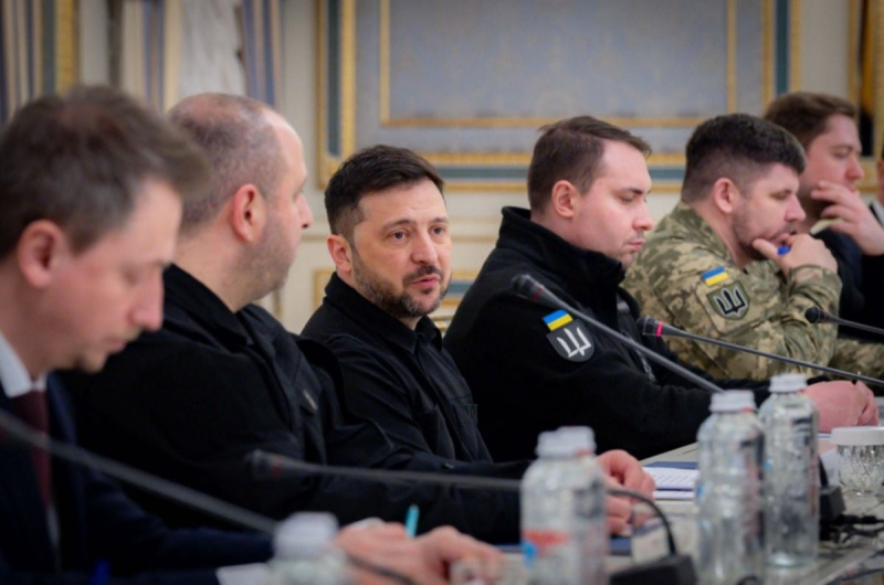 Зеленский анонсировал масштабную перезагрузку власти и силового блока и ответил на вопрос о Сырском