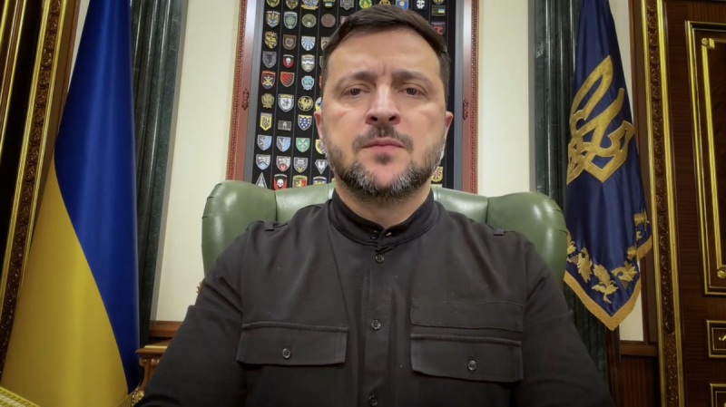 Зеленский о войне и переговорах: Украина готовится к двум сценариям