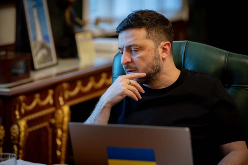 Зеленский предупредил о подготовке РФ к большому удару по Украине: "Может быть ночью, внимательно"