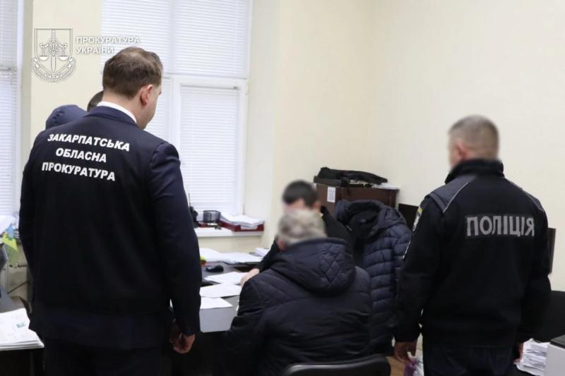 Фиктивный туберкулез за 11 500 долларов: на Закарпатье разоблачили масштабную медицинскую коррупционную схему