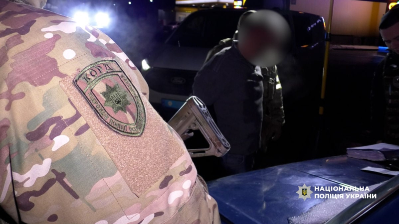 Нападение на полицейских: на Буковине закончилась спецоперация по задержанию мужчины, бросившего гранату в правоохранителей