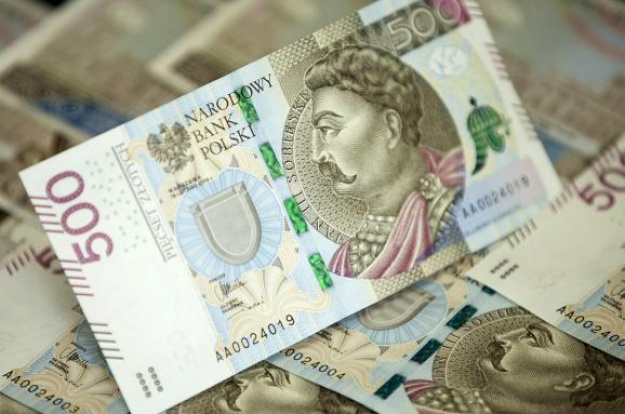 Не долар і не євро: польський злотий став більш вигідною валютою для заощаджень
