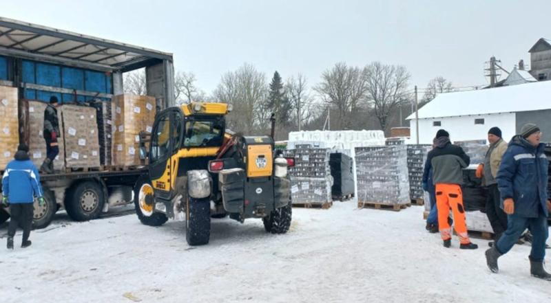 Папа Лев передал Украине генераторы и лекарства для борьбы с последствиями зимних обстрелов