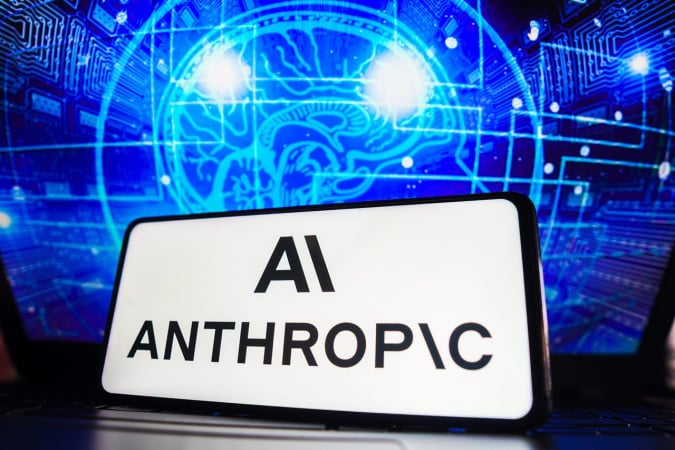 ШІ-стартап Anthropic звинувачує китайських конкурентів у масовій крадіжці даних