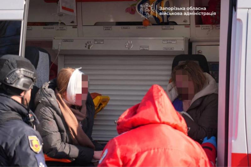 Удар рф по роддому в Запорожье 1 февраля: пострадали шесть человек, среди них - две женщины